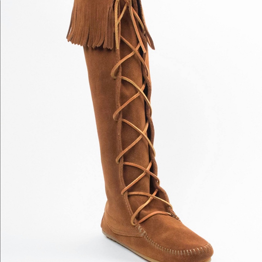 Minnetonka Moccasin tall fringe boots size 10